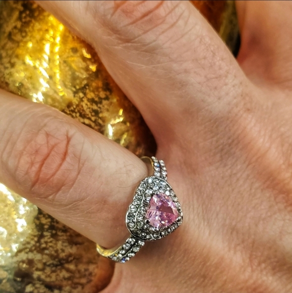 Candy Heart Lush Romance Heart Shaped Crystal Pink Crystal Silver Ring - Picture 15 of 16